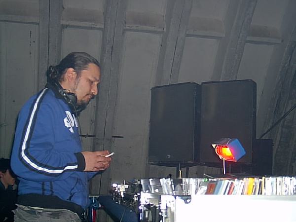  Bildname: IM000236.JPG 
 Breite: 640 Pixel 
 H�he: 480 Pixel 
 Gr�sse: 57 kB 