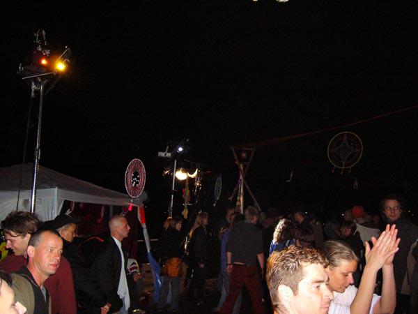  Bildname: jalanda in exile 006.jpg 
 Breite: 600 Pixel 
 H�he: 450 Pixel 
 Gr�sse: 47 kB 