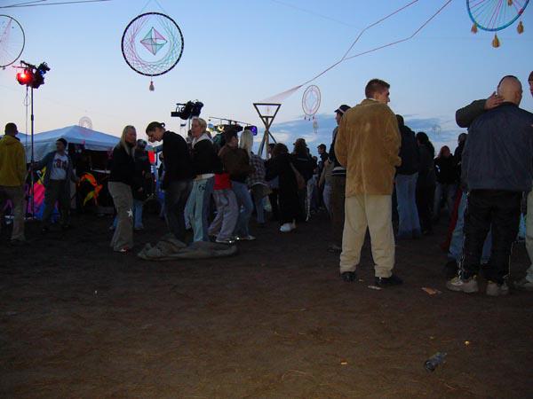  Bildname: jalanda in exile 033.jpg 
 Breite: 600 Pixel 
 H�he: 450 Pixel 
 Gr�sse: 53 kB 