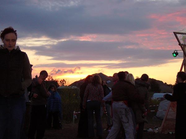  Bildname: jalanda in exile 035.jpg 
 Breite: 600 Pixel 
 H�he: 450 Pixel 
 Gr�sse: 44 kB 