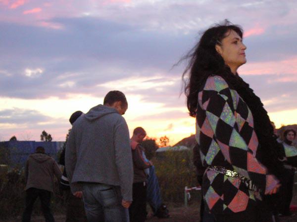  Bildname: jalanda in exile 036.jpg 
 Breite: 600 Pixel 
 H�he: 450 Pixel 
 Gr�sse: 49 kB 