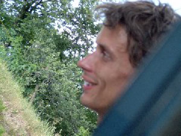  Bildname: 153.jpg 
 Breite: 240 Pixel 
 H�he: 180 Pixel 
 Gr�sse: 19 kB 