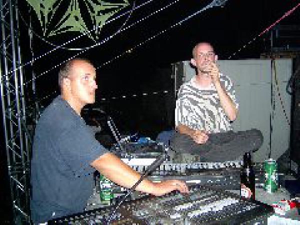  Bildname: 208.jpg 
 Breite: 240 Pixel 
 H�he: 180 Pixel 
 Gr�sse: 19 kB 