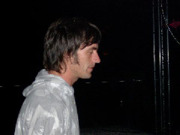  Bildname: 217.jpg 
 Breite: 240 Pixel 
 H�he: 180 Pixel 
 Gr�sse: 12 kB 