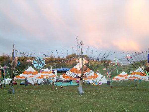  Bildname: 239.jpg 
 Breite: 240 Pixel 
 H�he: 180 Pixel 
 Gr�sse: 19 kB 