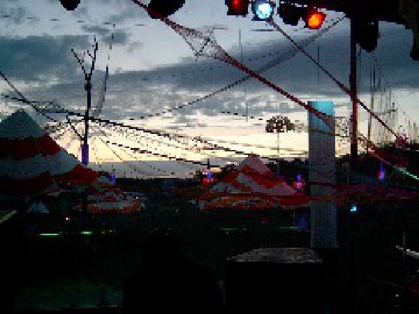  Bildname: 249.jpg 
 Breite: 240 Pixel 
 H�he: 180 Pixel 
 Gr�sse: 19 kB 