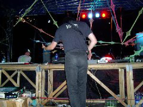  Bildname: 253.jpg 
 Breite: 240 Pixel 
 H�he: 180 Pixel 
 Gr�sse: 19 kB 