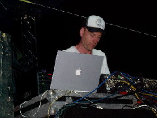  Bildname: 258.jpg 
 Breite: 240 Pixel 
 H�he: 180 Pixel 
 Gr�sse: 16 kB 