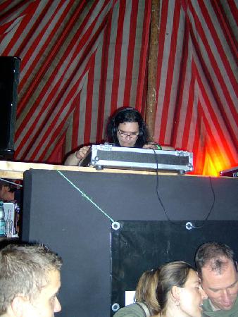  Bildname: IM000006.jpg 
 Breite: 600 Pixel 
 H�he: 800 Pixel 
 Gr�sse: 98 kB 