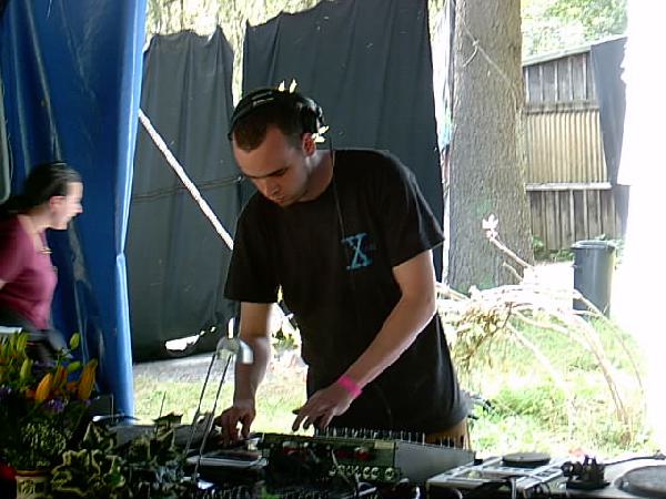  Bildname: IM000419.JPG 
 Breite: 640 Pixel 
 H�he: 480 Pixel 
 Gr�sse: 66 kB 