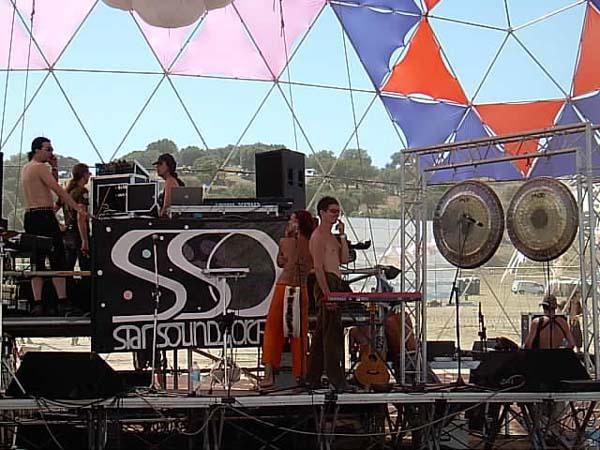  Bildname: 00632.jpg 
 Breite: 600 Pixel 
 H�he: 450 Pixel 
 Gr�sse: 68 kB 