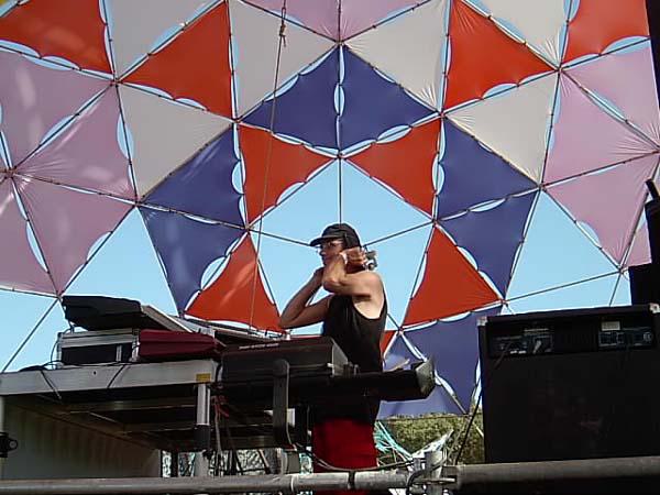  Bildname: 00649.jpg 
 Breite: 600 Pixel 
 H�he: 450 Pixel 
 Gr�sse: 58 kB 