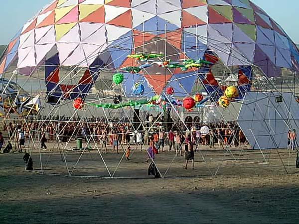  Bildname: 00658.jpg 
 Breite: 600 Pixel 
 H�he: 450 Pixel 
 Gr�sse: 81 kB 