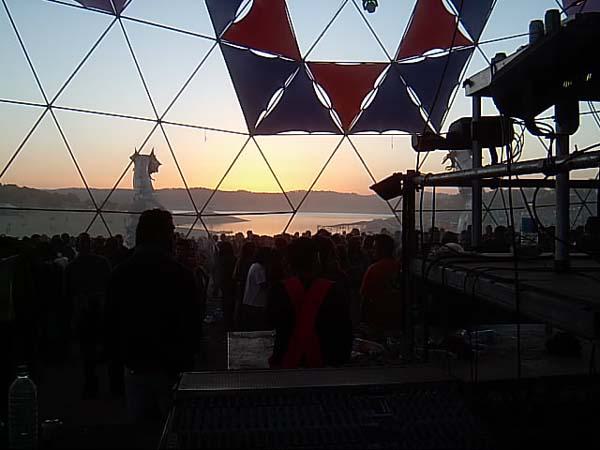  Bildname: 670.jpg 
 Breite: 600 Pixel 
 H�he: 450 Pixel 
 Gr�sse: 45 kB 