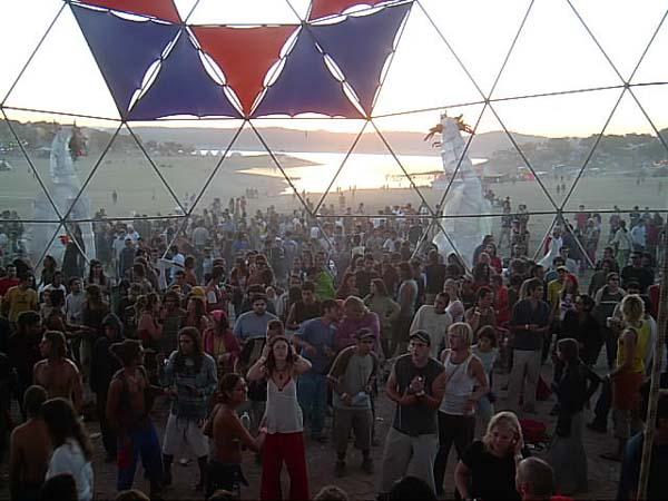  Bildname: 673.jpg 
 Breite: 600 Pixel 
 H�he: 450 Pixel 
 Gr�sse: 55 kB 