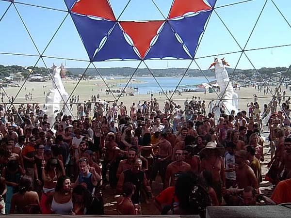  Bildname: 682.jpg 
 Breite: 600 Pixel 
 H�he: 450 Pixel 
 Gr�sse: 71 kB 