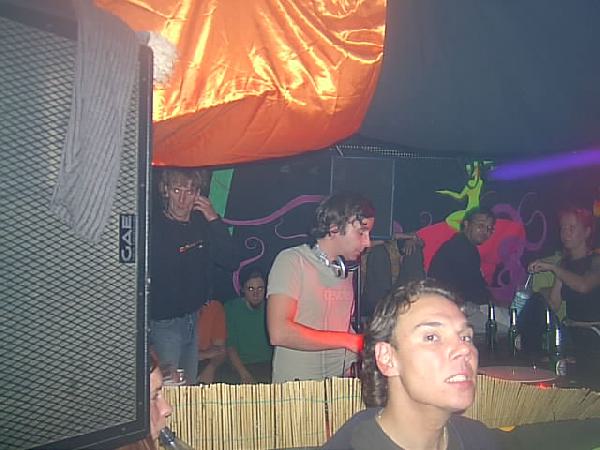  Bildname: IM000821.JPG 
 Breite: 640 Pixel 
 H�he: 480 Pixel 
 Gr�sse: 56 kB 