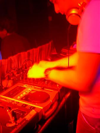  Bildname: IM000862.JPG 
 Breite: 480 Pixel 
 H�he: 640 Pixel 
 Gr�sse: 93 kB 