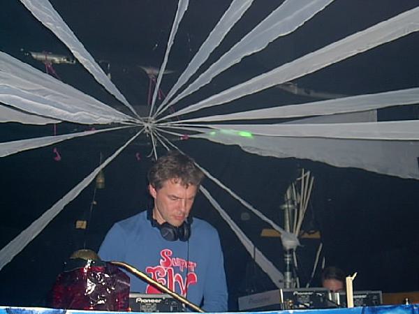  Bildname: IM000958.JPG 
 Breite: 640 Pixel 
 H�he: 480 Pixel 
 Gr�sse: 57 kB 