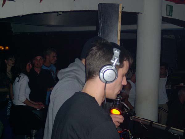  Bildname: IM001932.jpg 
 Breite: 600 Pixel 
 H�he: 450 Pixel 
 Gr�sse: 31 kB 