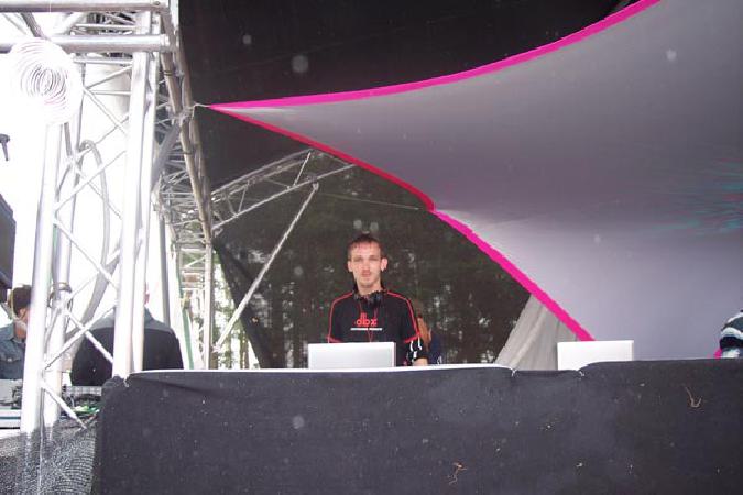  Bildname: 100_7411.jpg 
 Breite: 600 Pixel 
 H�he: 400 Pixel 
 Gr�sse: 47 kB 