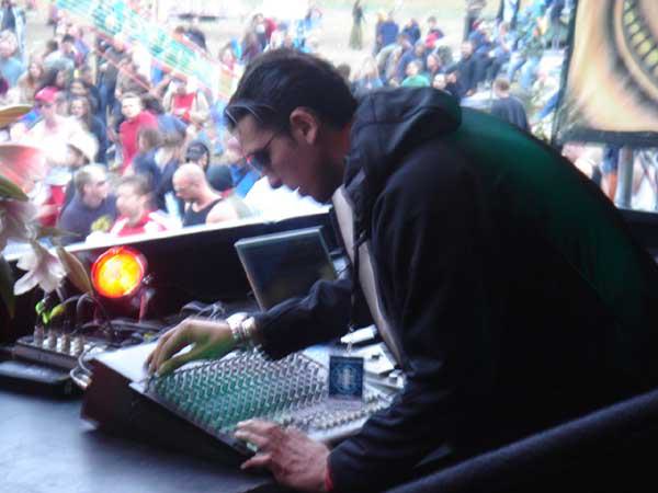  Bildname: 114.jpg 
 Breite: 600 Pixel 
 H�he: 450 Pixel 
 Gr�sse: 53 kB 