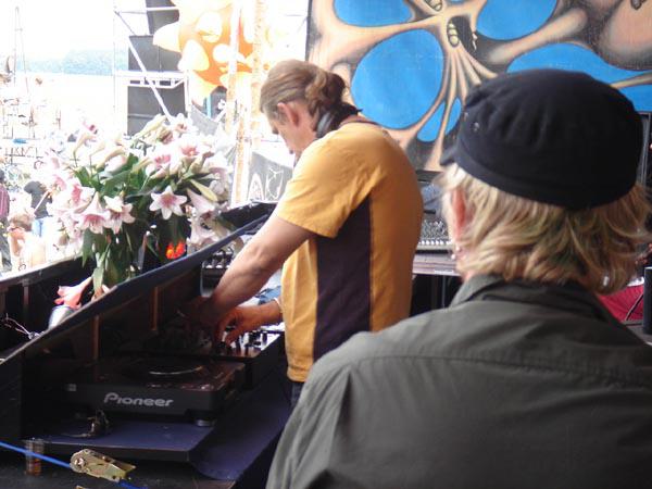  Bildname: DSC00142.jpg 
 Breite: 600 Pixel 
 H�he: 450 Pixel 
 Gr�sse: 70 kB 