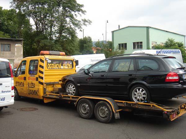  Bildname: DSC00333.jpg 
 Breite: 600 Pixel 
 H�he: 450 Pixel 
 Gr�sse: 74 kB 