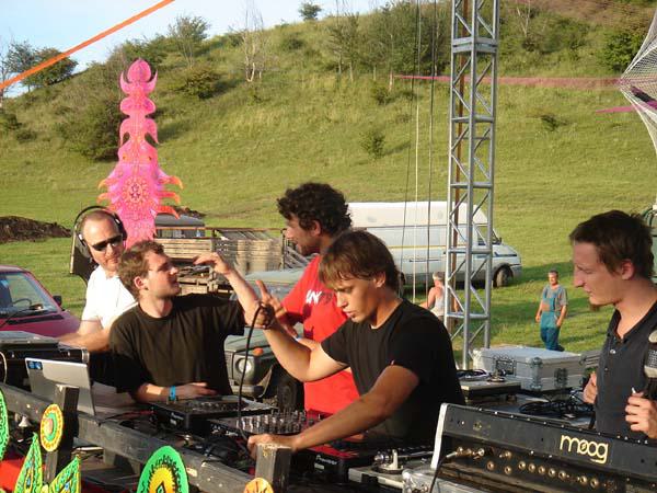  Bildname: DSC00543.jpg 
 Breite: 600 Pixel 
 H�he: 450 Pixel 
 Gr�sse: 90 kB 