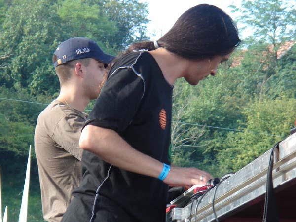  Bildname: DSC00603.jpg 
 Breite: 600 Pixel 
 H�he: 450 Pixel 
 Gr�sse: 71 kB 