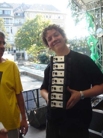  Bildname: DSC01125.jpg 
 Breite: 600 Pixel 
 H�he: 800 Pixel 
 Gr�sse: 72 kB 