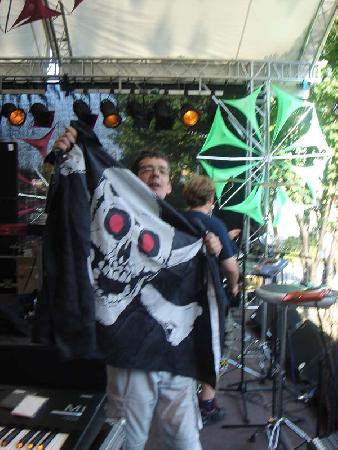  Bildname: DSC01130.jpg 
 Breite: 600 Pixel 
 H�he: 800 Pixel 
 Gr�sse: 87 kB 