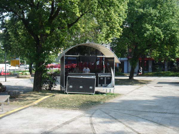  Bildname: DSC01137.jpg 
 Breite: 600 Pixel 
 H�he: 450 Pixel 
 Gr�sse: 82 kB 