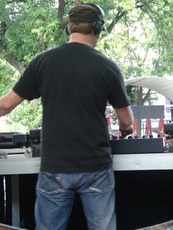  Bildname: DSC01146.jpg 
 Breite: 600 Pixel 
 H�he: 800 Pixel 
 Gr�sse: 74 kB 