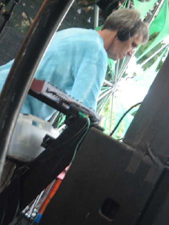  Bildname: DSC01147.jpg 
 Breite: 600 Pixel 
 H�he: 800 Pixel 
 Gr�sse: 55 kB 