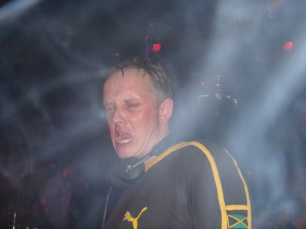  Bildname: 2176.jpg 
 Breite: 600 Pixel 
 H�he: 450 Pixel 
 Gr�sse: 53 kB 