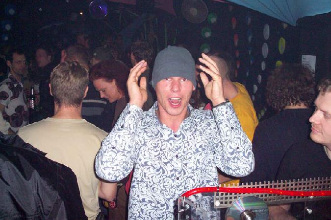  Bildname: 100_9722.jpg 
 Breite: 800 Pixel 
 H�he: 533 Pixel 
 Gr�sse: 71 kB 