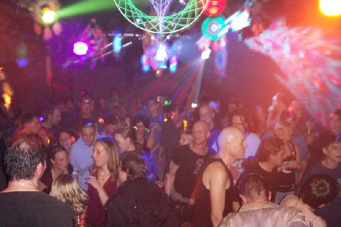  Bildname: 100_9962.jpg 
 Breite: 800 Pixel 
 H�he: 533 Pixel 
 Gr�sse: 53 kB 