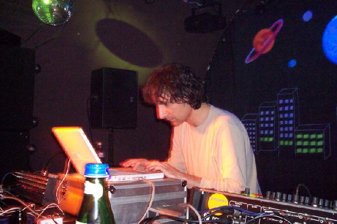  Bildname: 100_9966.jpg 
 Breite: 800 Pixel 
 H�he: 533 Pixel 
 Gr�sse: 55 kB 