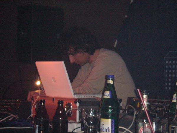  Bildname: 2269.jpg 
 Breite: 600 Pixel 
 H�he: 450 Pixel 
 Gr�sse: 49 kB 