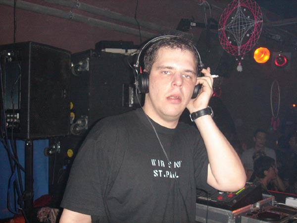  Bildname: 2301.jpg 
 Breite: 600 Pixel 
 H�he: 450 Pixel 
 Gr�sse: 53 kB 