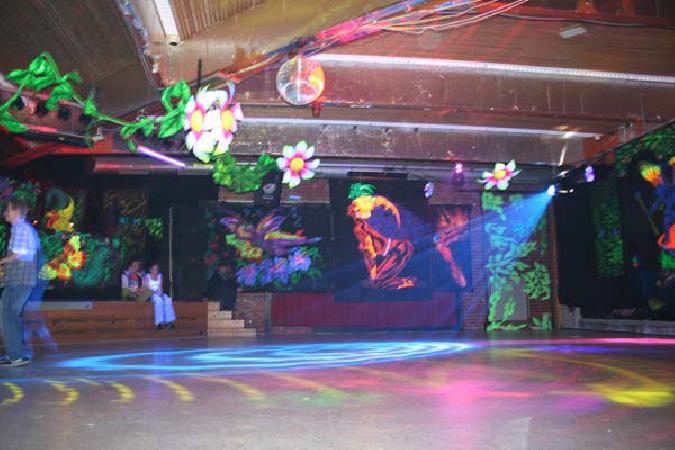  Bildname: AMAZONE_0047.jpg 
 Breite: 600 Pixel 
 H�he: 400 Pixel 
 Gr�sse: 64 kB 