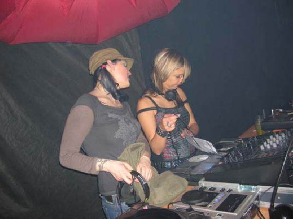  Bildname: DSCN4250.jpg 
 Breite: 535 Pixel 
 H�he: 400 Pixel 
 Gr�sse: 59 kB 