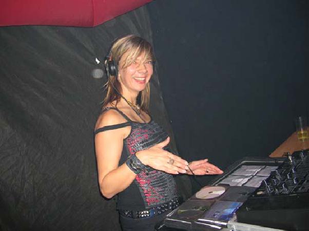  Bildname: DSCN4261.jpg 
 Breite: 535 Pixel 
 H�he: 400 Pixel 
 Gr�sse: 54 kB 