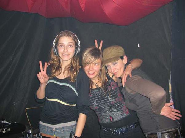  Bildname: DSCN4275.jpg 
 Breite: 535 Pixel 
 H�he: 400 Pixel 
 Gr�sse: 63 kB 