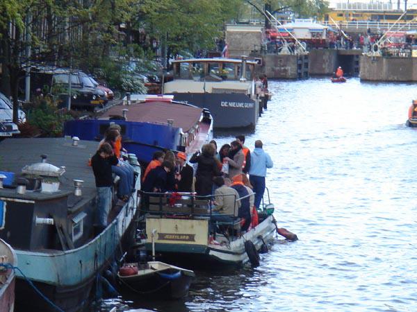  Bildname: DSC02949.jpg 
 Breite: 600 Pixel 
 H�he: 450 Pixel 
 Gr�sse: 90 kB 