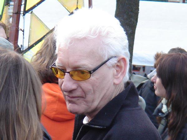  Bildname: DSC02954.jpg 
 Breite: 600 Pixel 
 H�he: 450 Pixel 
 Gr�sse: 59 kB 