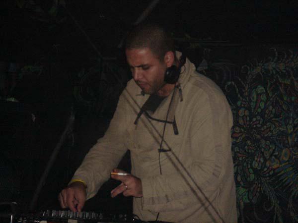  Bildname: DSC03752.jpg 
 Breite: 600 Pixel 
 H�he: 450 Pixel 
 Gr�sse: 34 kB 