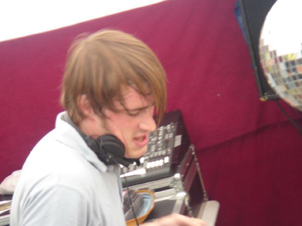  Bildname: DSC03823.jpg 
 Breite: 600 Pixel 
 H�he: 450 Pixel 
 Gr�sse: 174 kB 