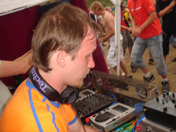  Bildname: DSC03840.jpg 
 Breite: 600 Pixel 
 H�he: 450 Pixel 
 Gr�sse: 139 kB 